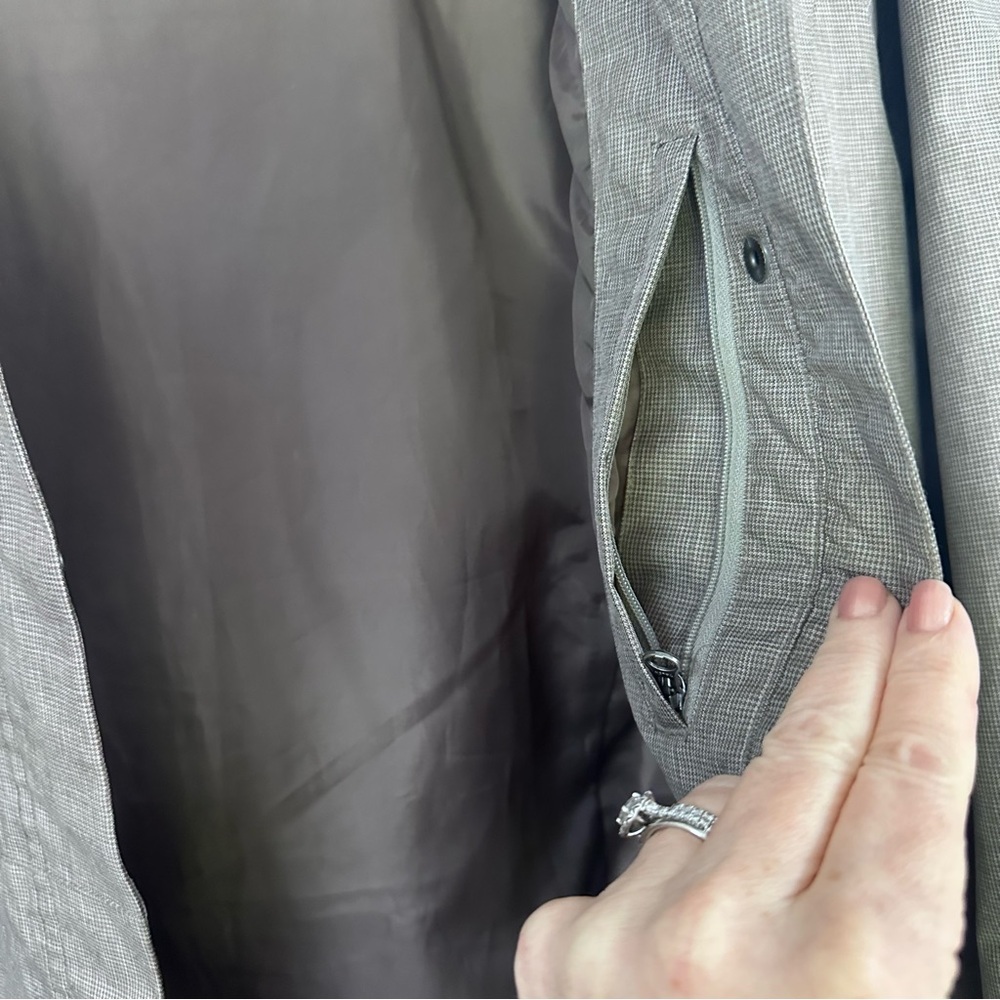 Eddie Bauer Weather Edge Rain Jacket Women's Hooded - Brown - Picture 10 of 11